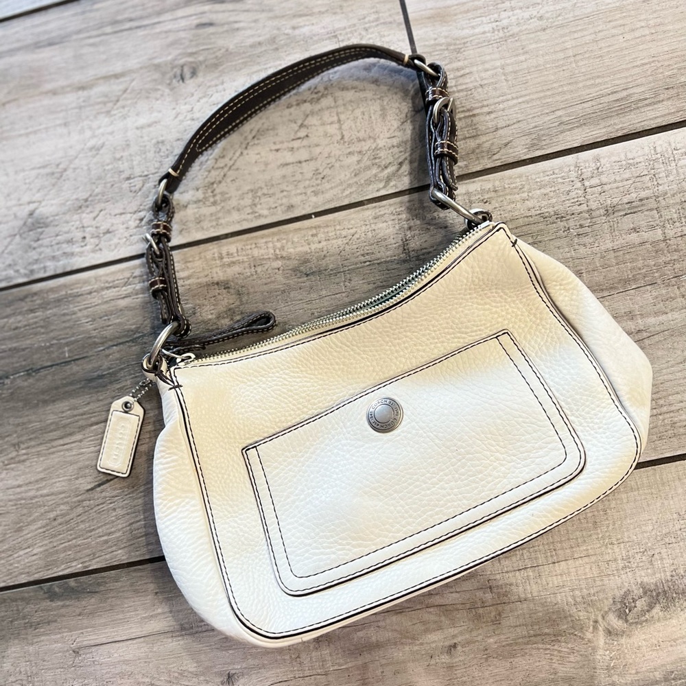 COACH PURSE, authentic leather white neutral shoulder bag VERY CLEAN mini purse